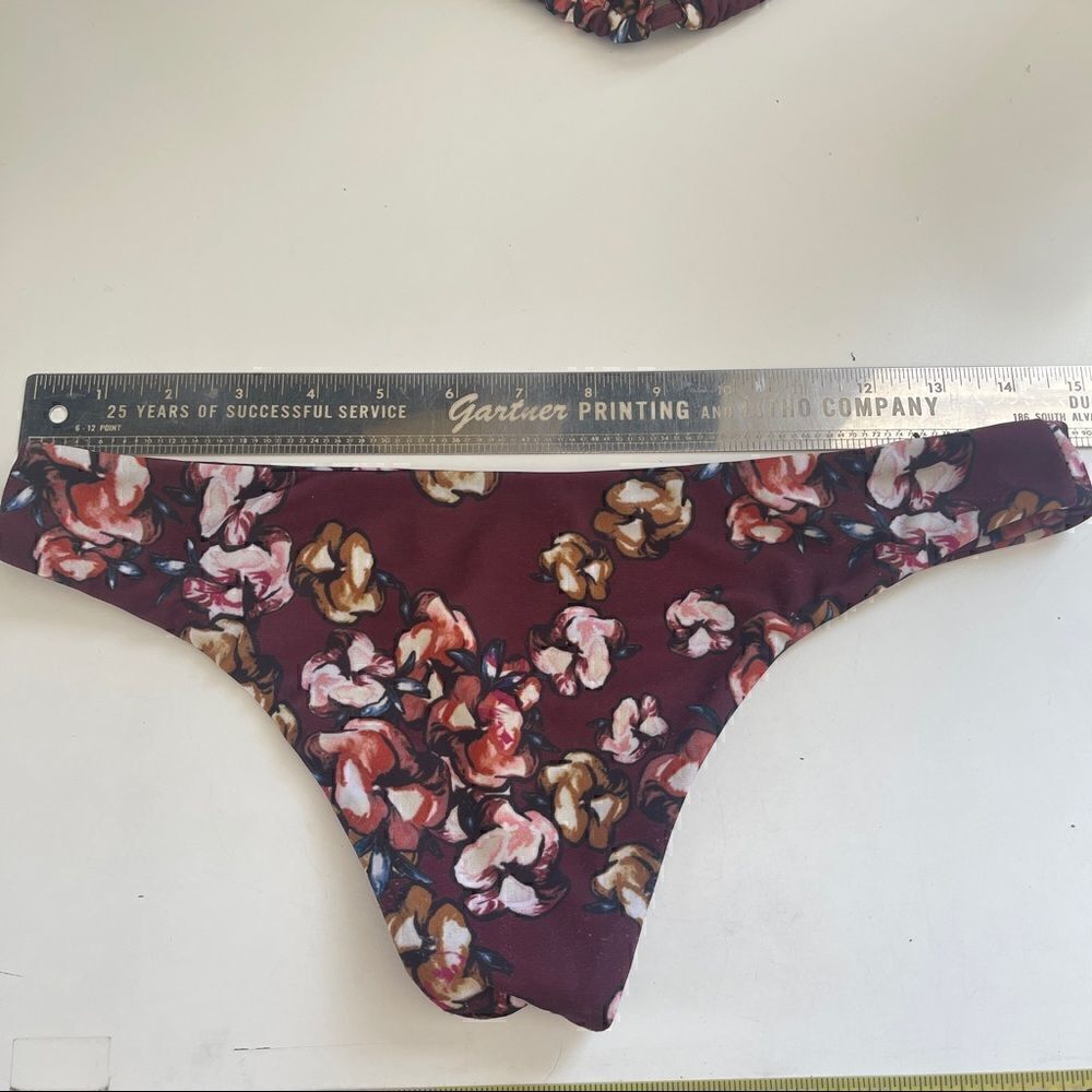 Beach Riot Bikini - Picture 4 of 5